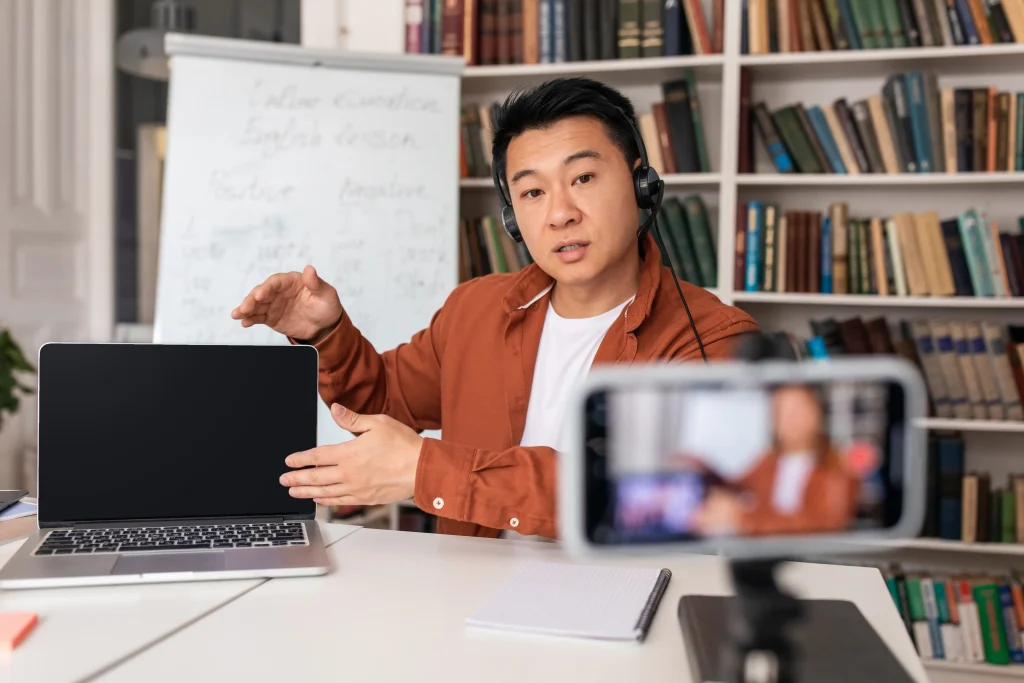 dreamstime_xxl_255432965